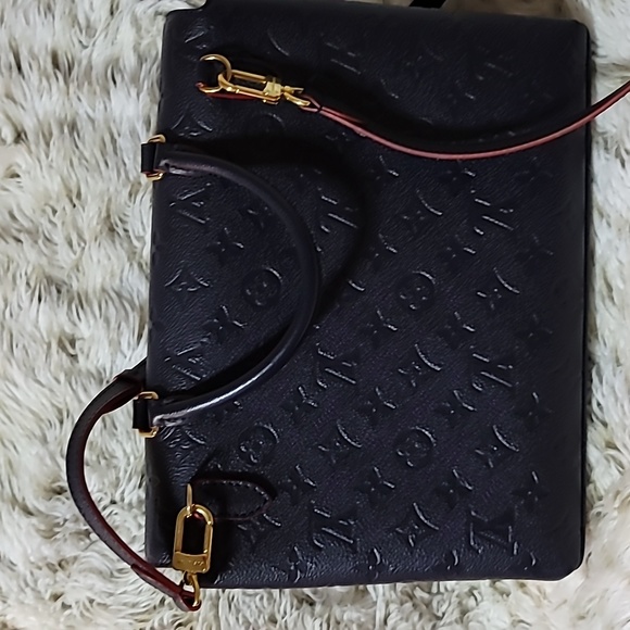 Authentic LV Amplant Shoulder bag marignan color|dark navy blue looks like black - Picture 3 of 9